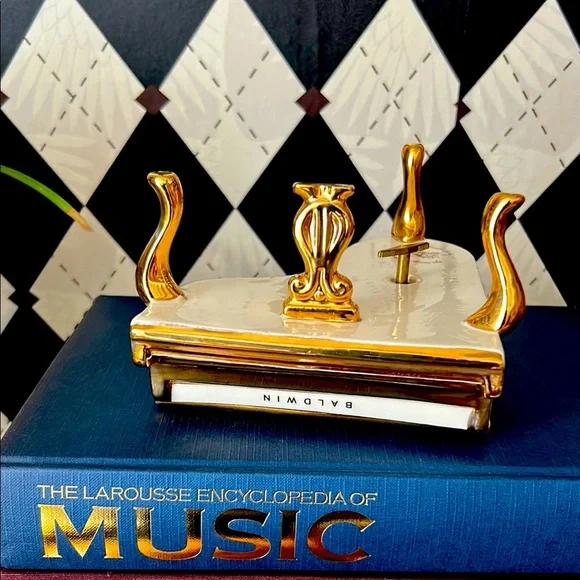 Music Box Liberace Piano | Porcelain | Rare | Luxury RARE Vintage | Collectible - Picture 4 of 17